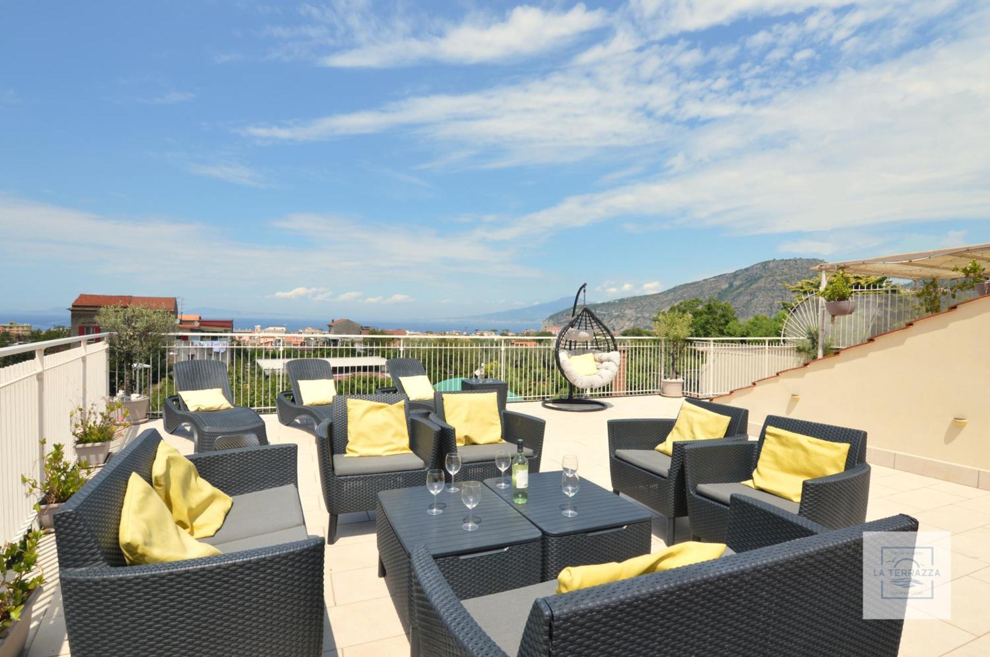 La Terrazza Family Holidays - Sorrento Coast Sant'Agnello Bagian luar foto